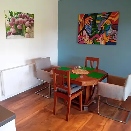 2 Exklusiv Naehe Heidelberg Fuer 1-4 Personen Mit Grossen Terrassen Апартаменты Plankstadt